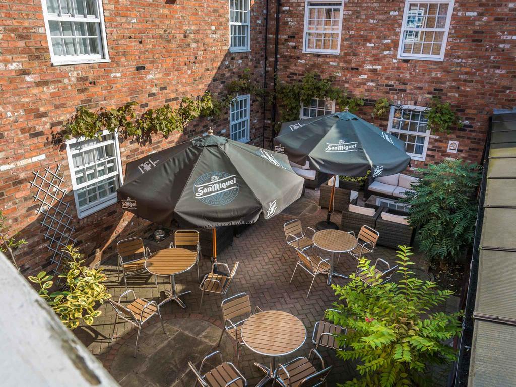 The Admiral Rodney Hotel, Horncastle, Lincolnshire 호른캐슬 외부 사진